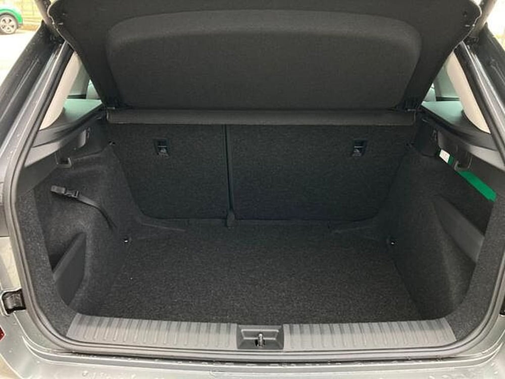 Skoda Kamiq nuova a Novara (5)