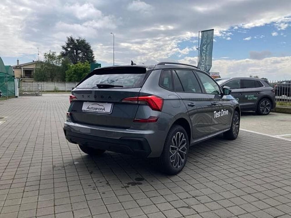 Skoda Kamiq nuova a Novara (3)