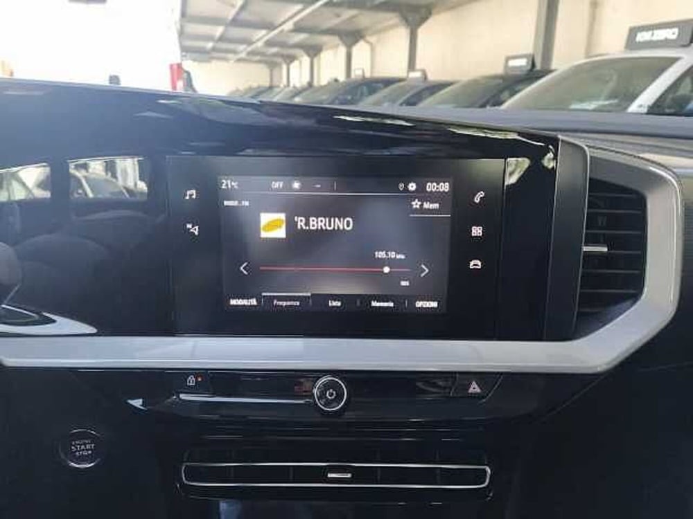 Opel Mokka nuova a Milano (12)