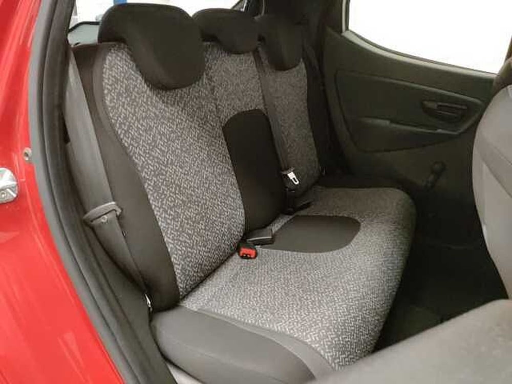 Lancia Ypsilon usata a Teramo (14)