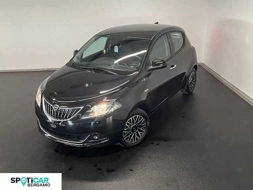 Lancia Ypsilon nuova a Bergamo (2)