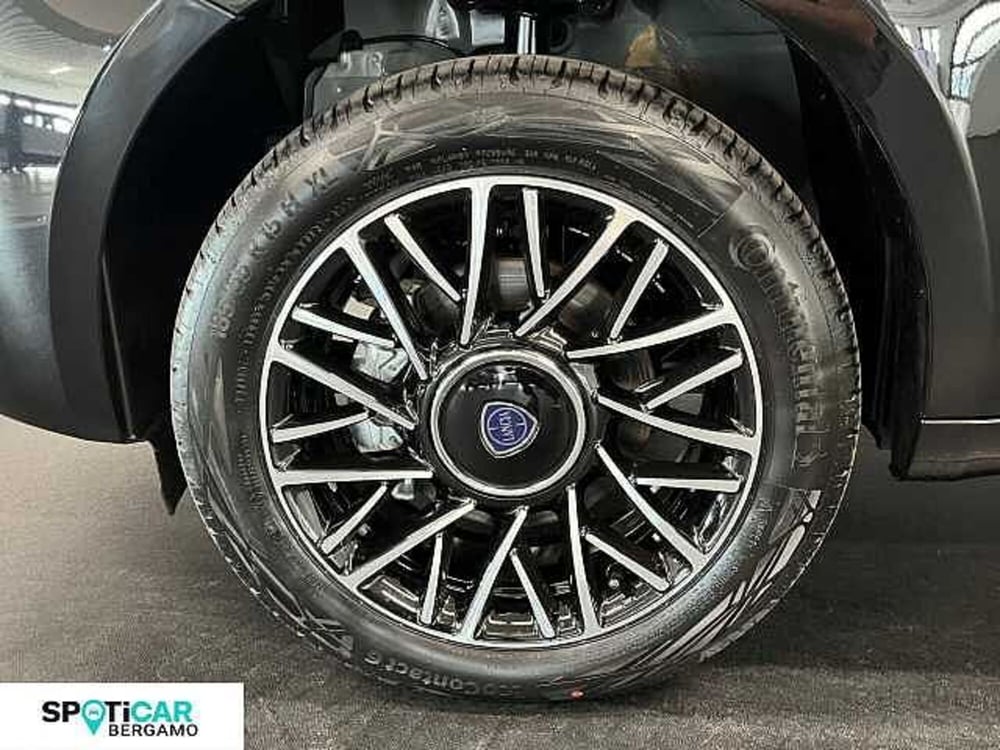 Lancia Ypsilon nuova a Bergamo (6)
