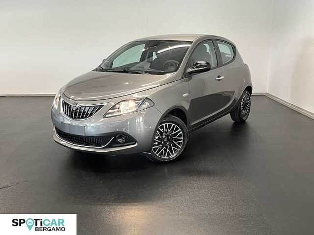 Lancia Ypsilon nuova a Bergamo