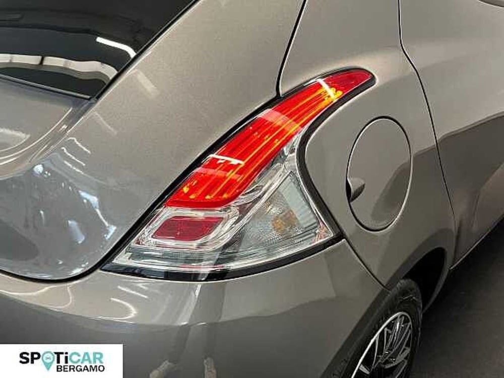 Lancia Ypsilon nuova a Bergamo (16)
