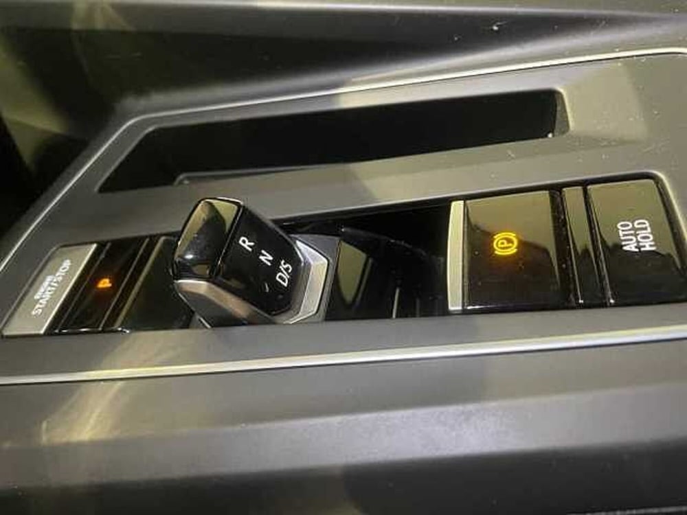 Volkswagen Golf Variant usata a Genova (11)