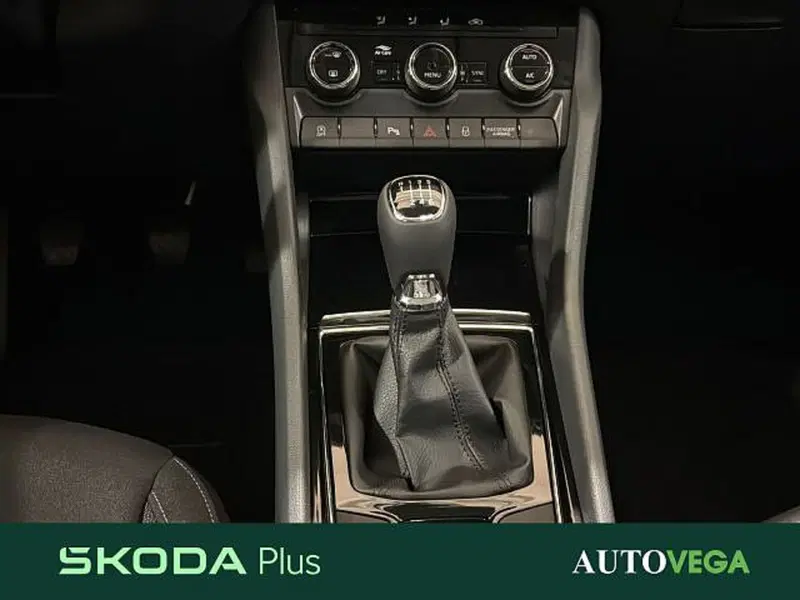Skoda Karoq nuova a Vicenza (10)