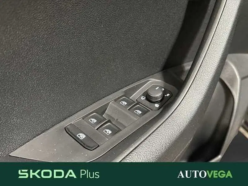 Skoda Karoq nuova a Vicenza (16)