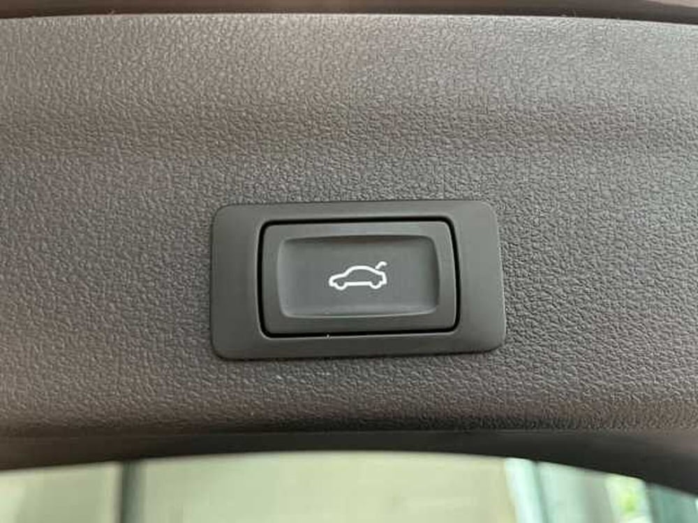 Audi A6 Avant nuova a Catanzaro (11)