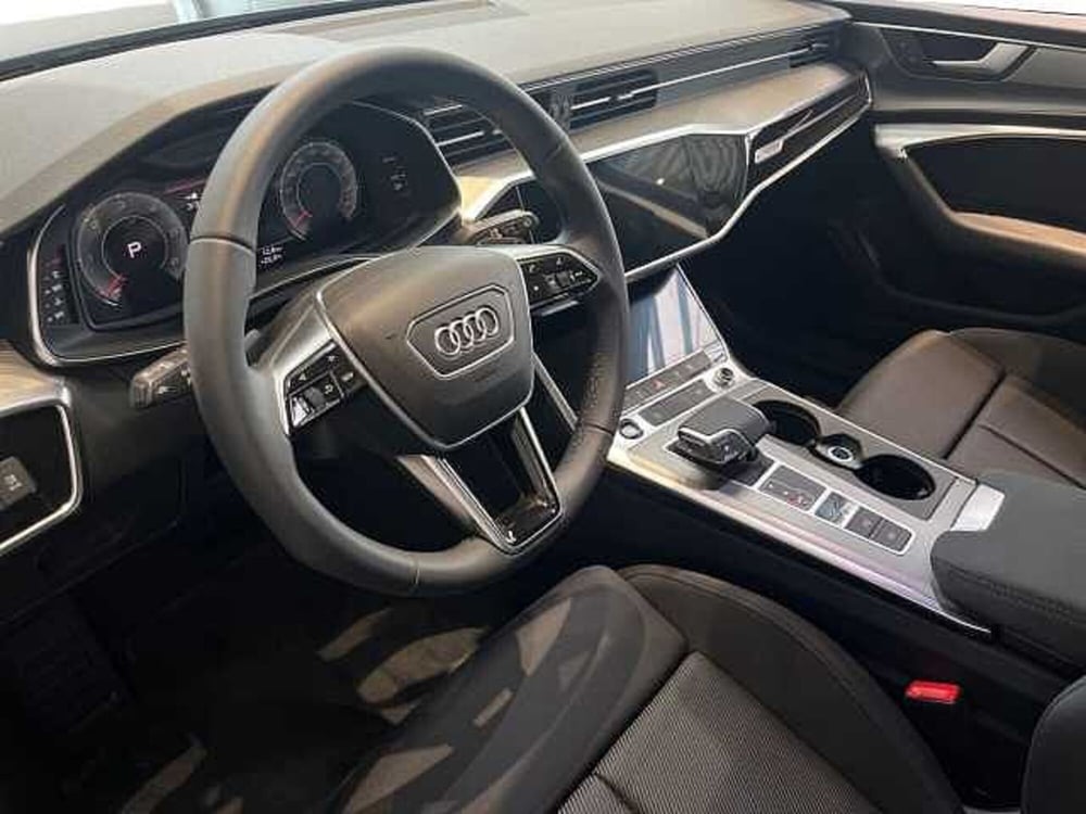 Audi A6 Avant nuova a Catanzaro (13)