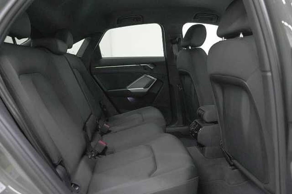 Audi Q3 Sportback usata a Como (9)