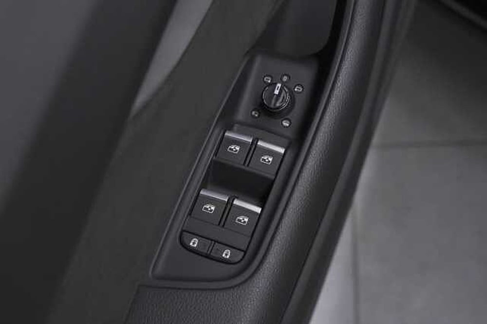 Audi Q8 usata a Como (17)