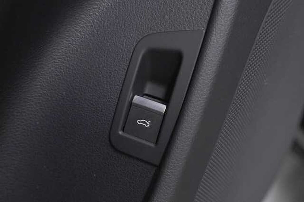 Audi Q8 usata a Como (18)