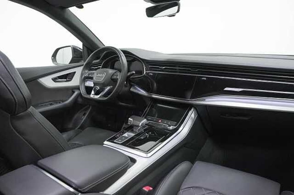Audi Q8 usata a Como (7)