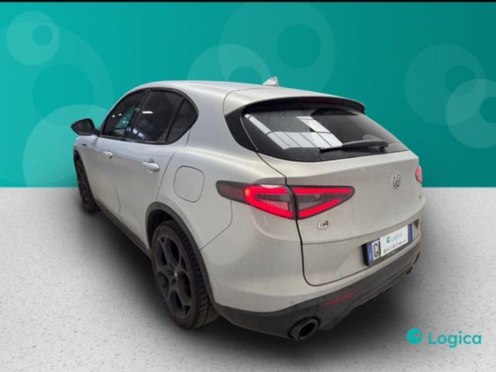 Alfa Romeo Stelvio usata a Biella (3)