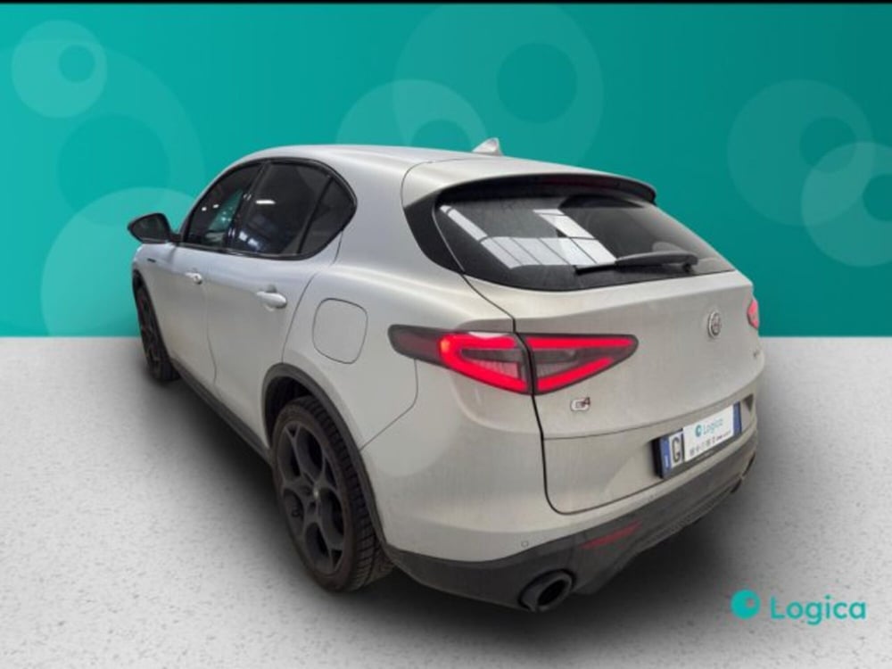 Alfa Romeo Stelvio usata a Biella (3)