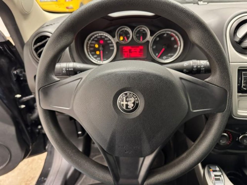 Alfa Romeo MiTo usata a Biella (7)
