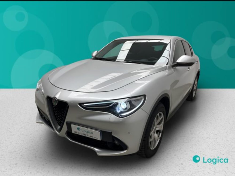 Alfa Romeo Stelvio usata a Biella (5)