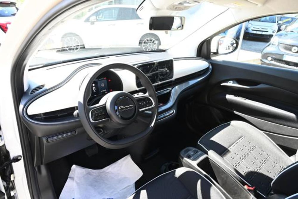 Fiat 500e nuova a Torino (12)
