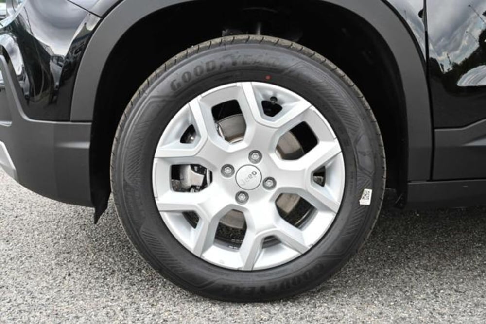 Jeep Avenger nuova a Torino (10)