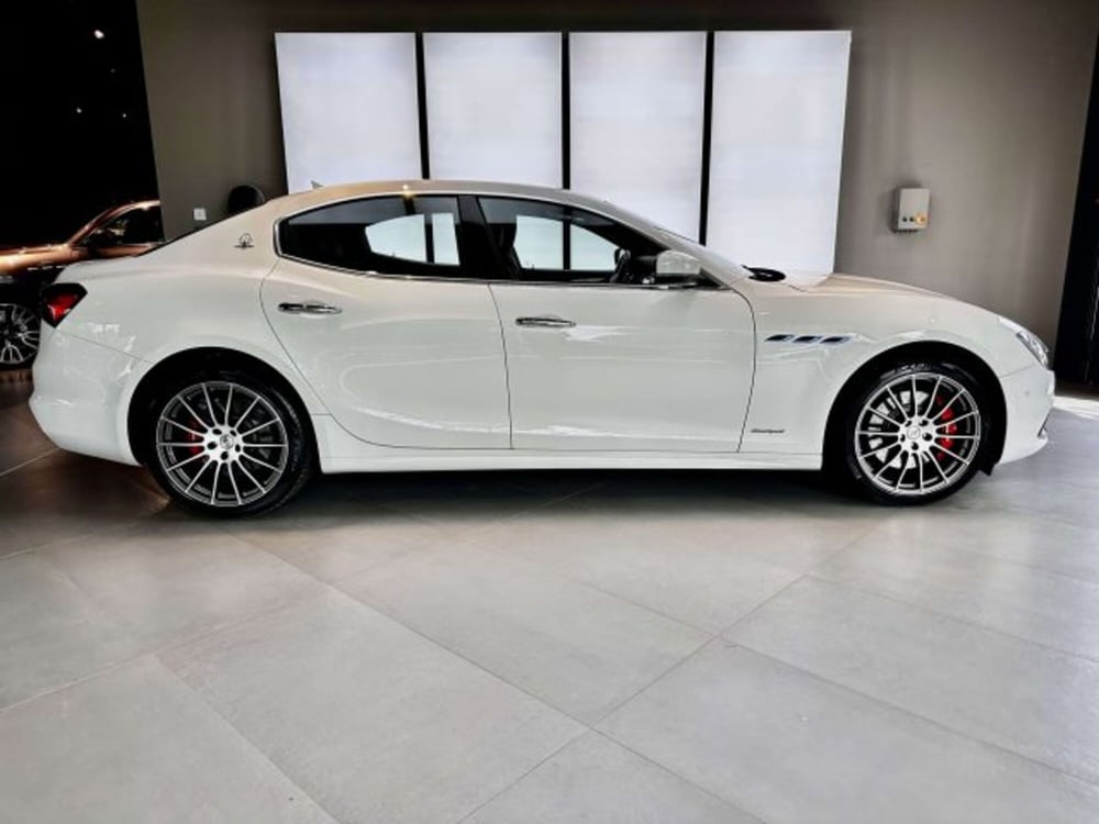 Maserati Ghibli usata a Torino (4)