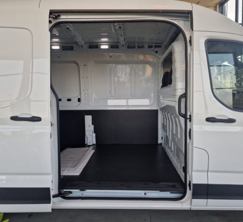 Maxus Deliver Furgone nuova a Verona (8)