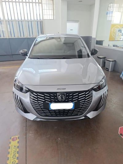 Peugeot 208 PureTech 100 Stop&amp;Start 5 porte GT Line del 2024 usata a Pagani