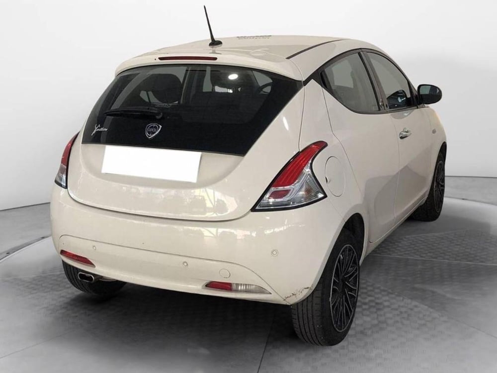Lancia Ypsilon usata a Torino (4)