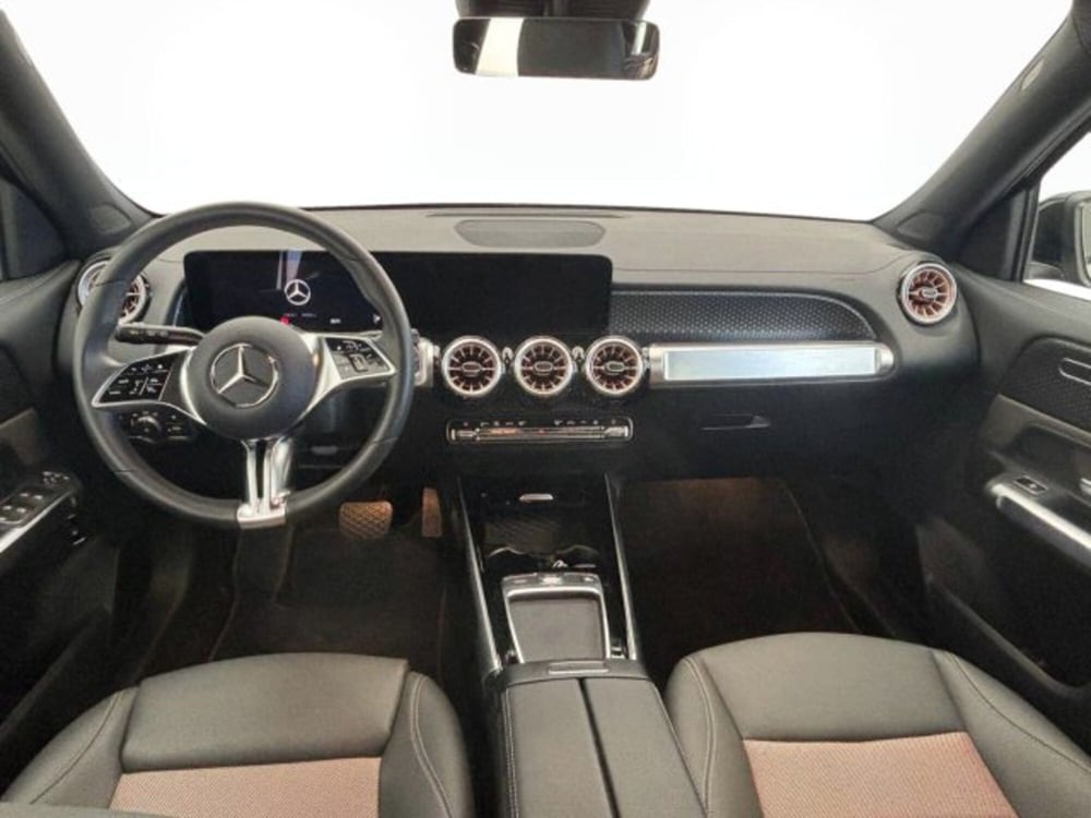 Mercedes-Benz EQB usata a Teramo (10)