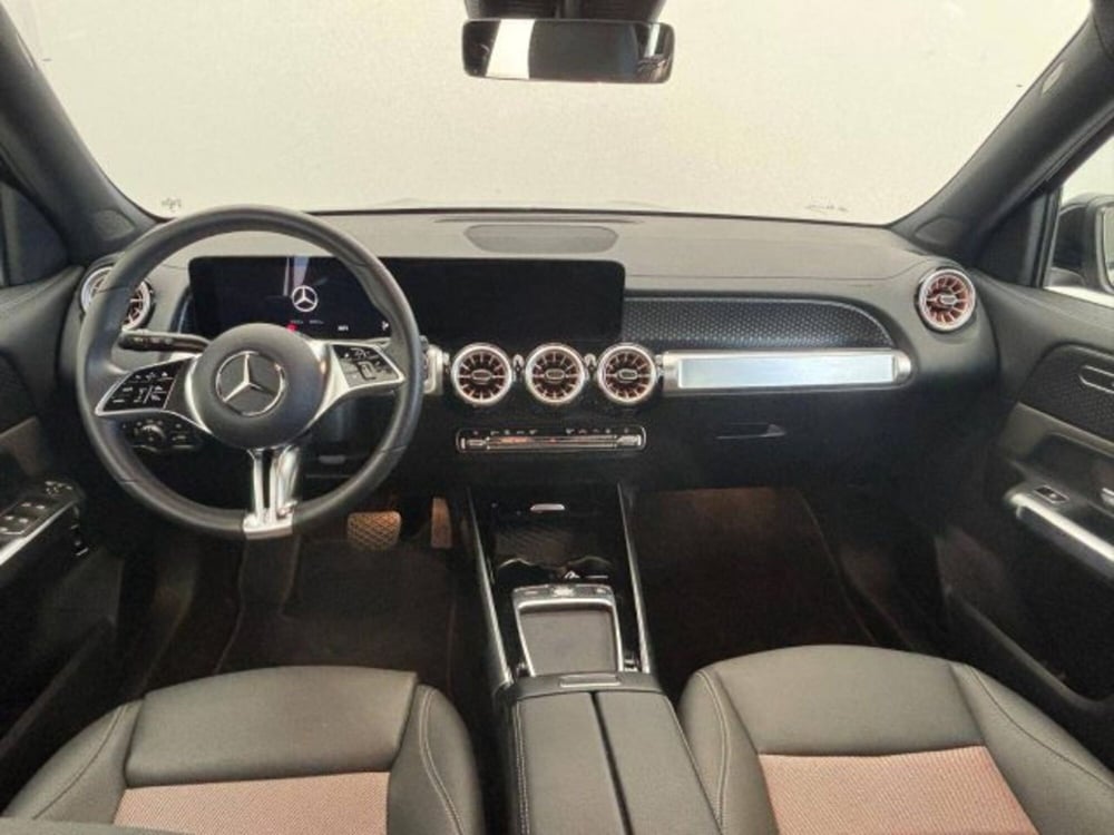 Mercedes-Benz EQB usata a Teramo (10)