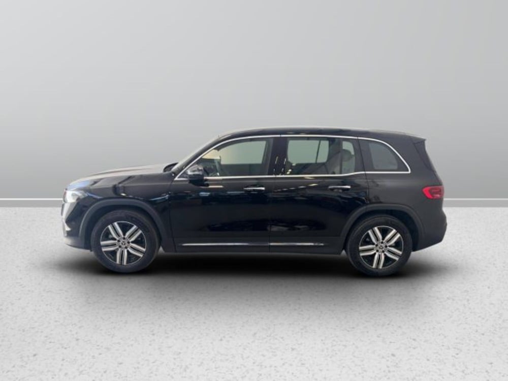 Mercedes-Benz EQB usata a Teramo (3)