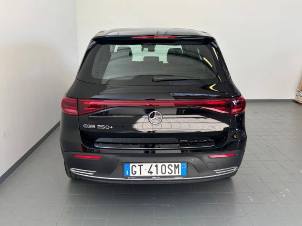 Mercedes-Benz EQB usata a Teramo (4)