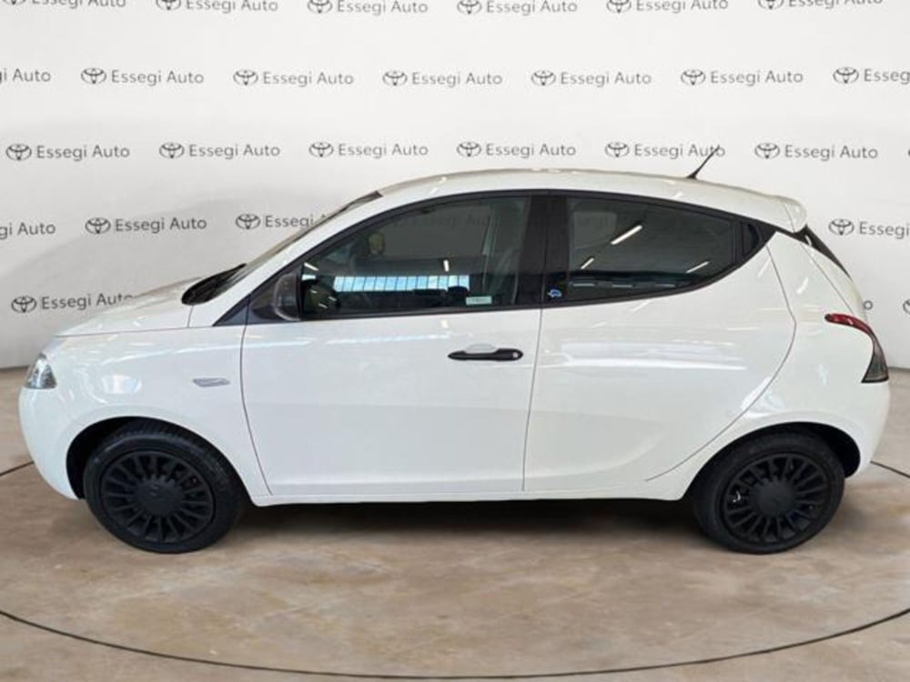 Lancia Ypsilon usata a Vercelli (8)