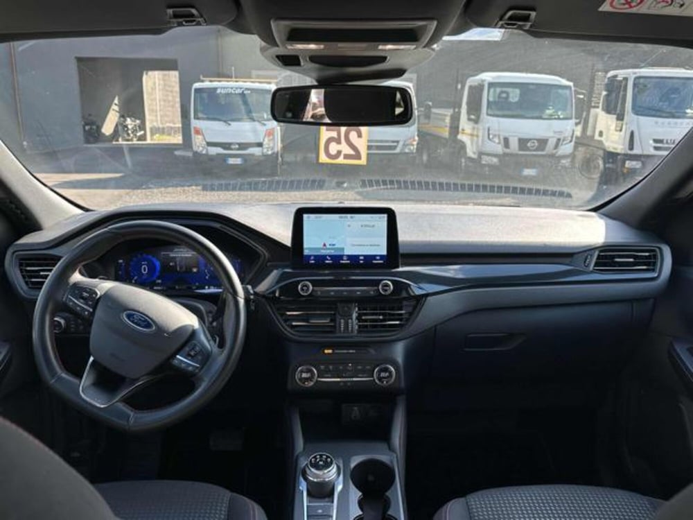 Ford Kuga usata a Lucca (9)