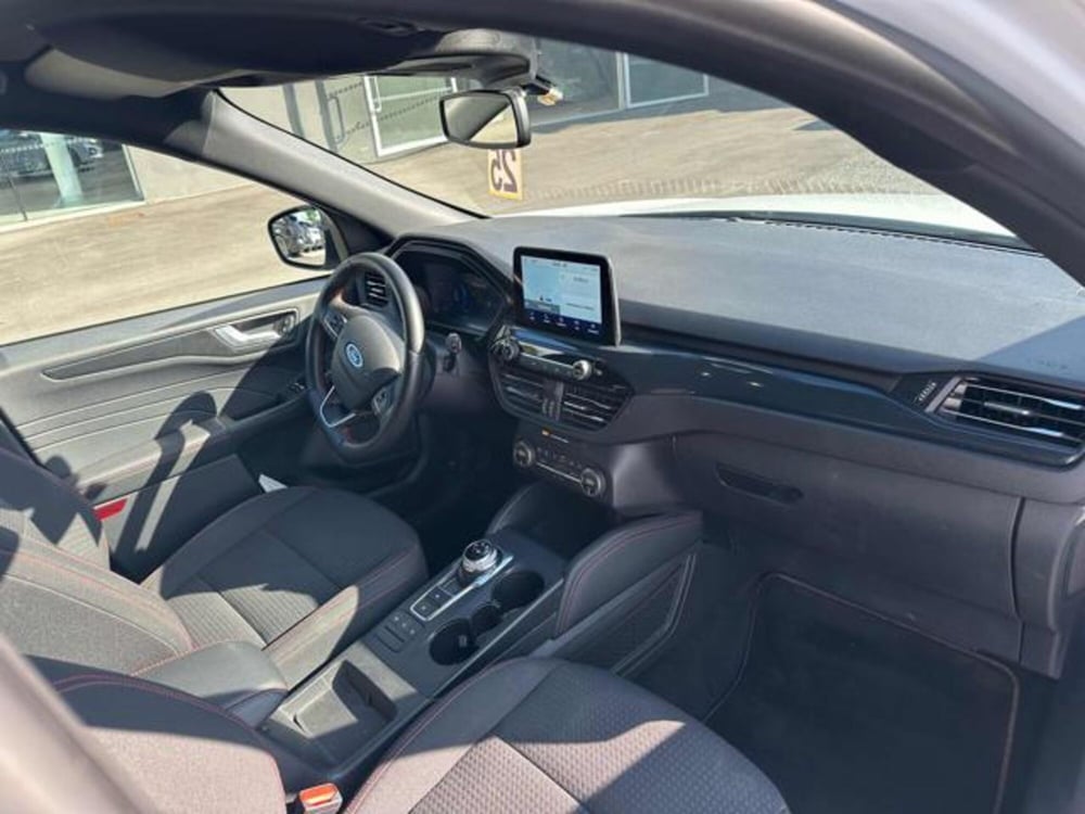 Ford Kuga usata a Lucca (11)