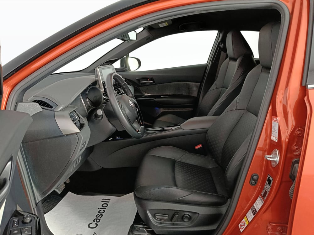 Toyota Toyota C-HR usata a Ascoli Piceno (9)