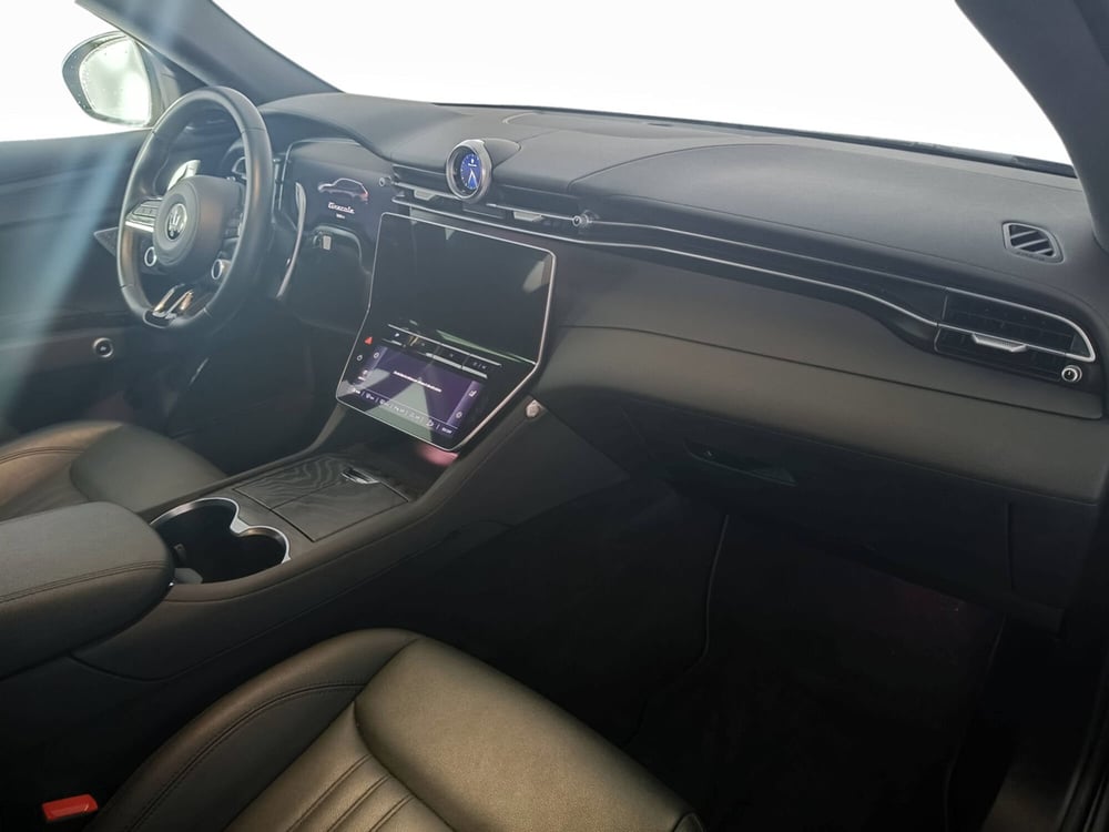 Maserati Grecale usata a Ascoli Piceno (10)