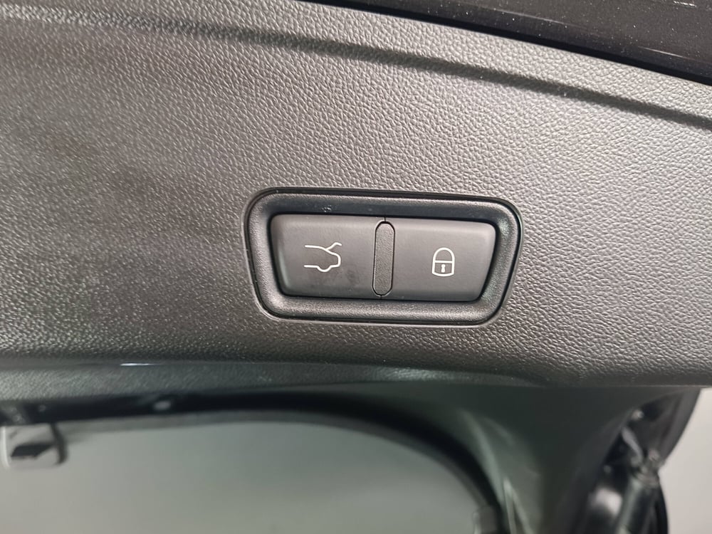 Maserati Grecale usata a Ascoli Piceno (17)