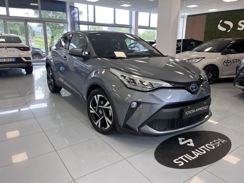 Toyota Toyota C-HR usata a Prato (3)