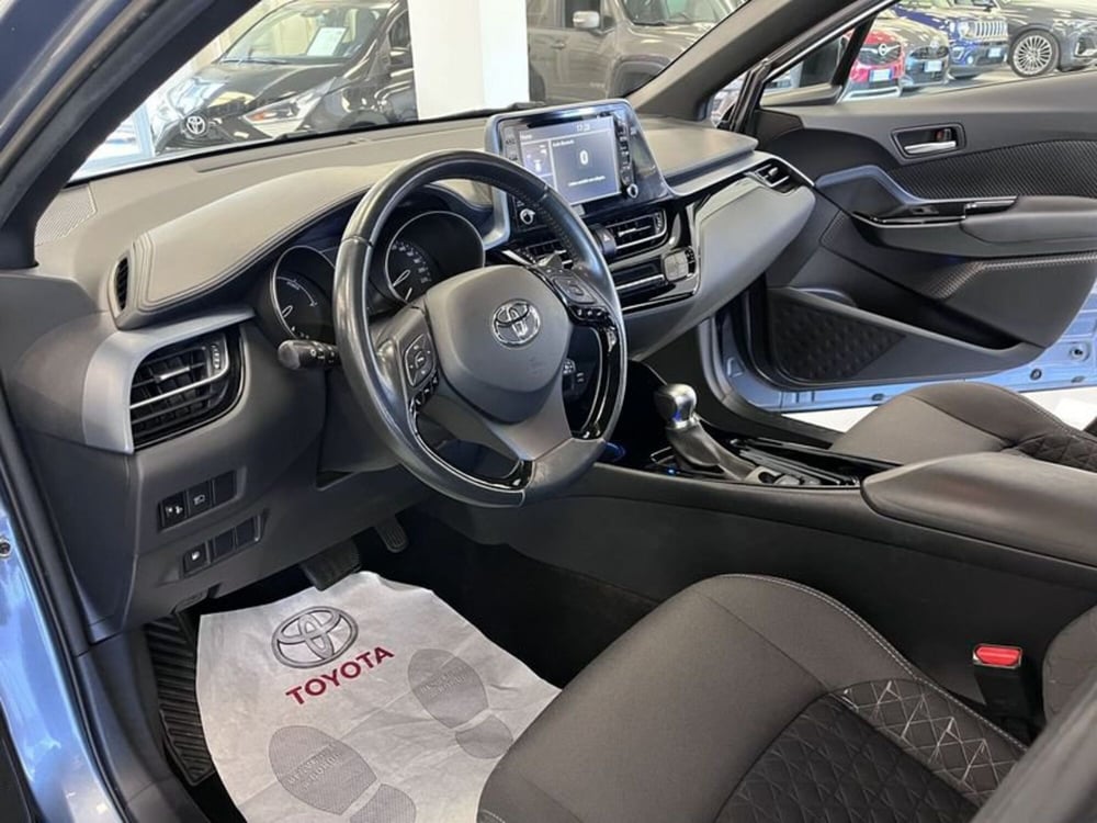 Toyota Toyota C-HR usata a Prato (7)