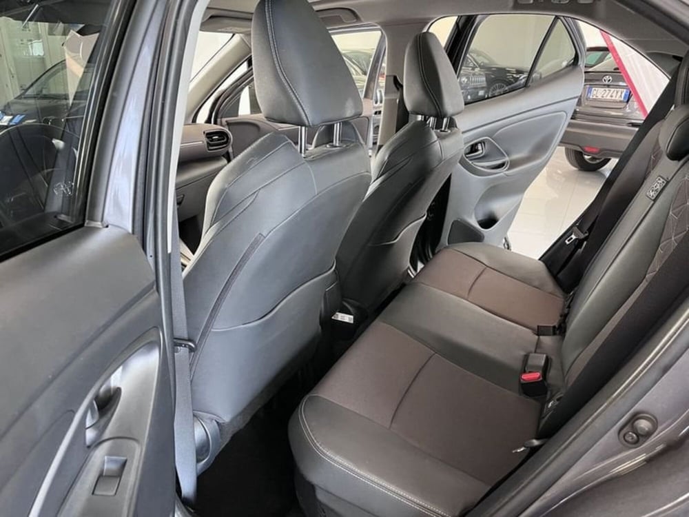 Toyota Yaris Cross usata a Prato (11)