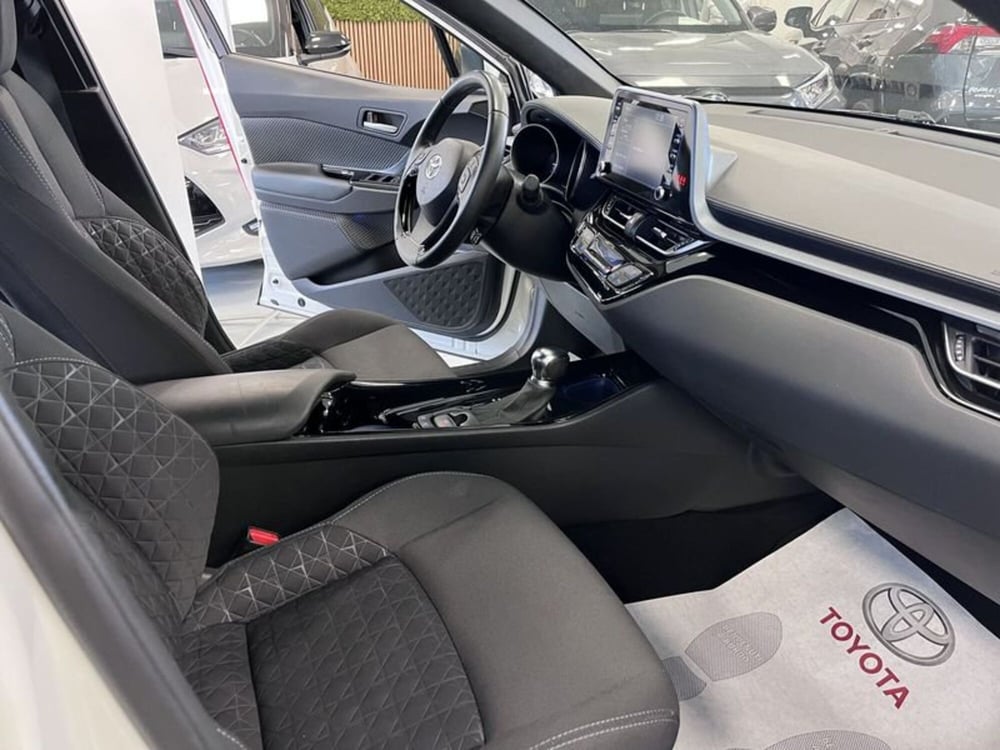 Toyota Toyota C-HR usata a Prato (8)