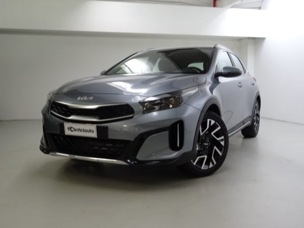 Kia XCeed nuova a Como