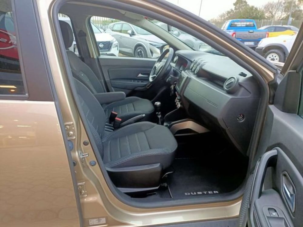Dacia Duster usata a Firenze (12)