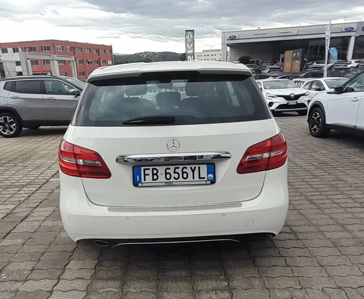 Mercedes-Benz Classe B usata a Cosenza (7)