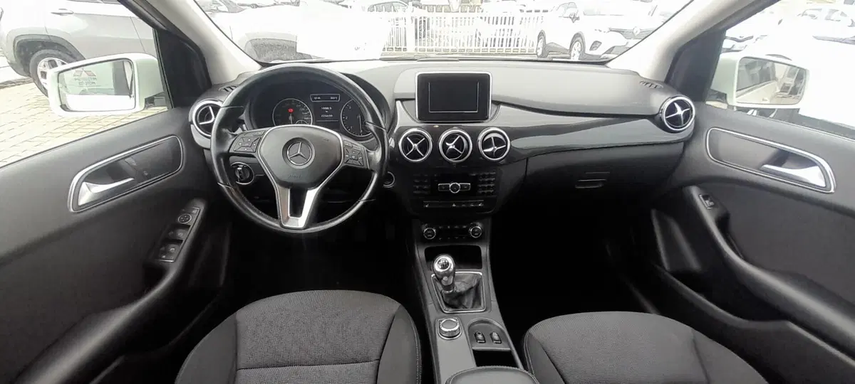 Mercedes-Benz Classe B usata a Cosenza (10)