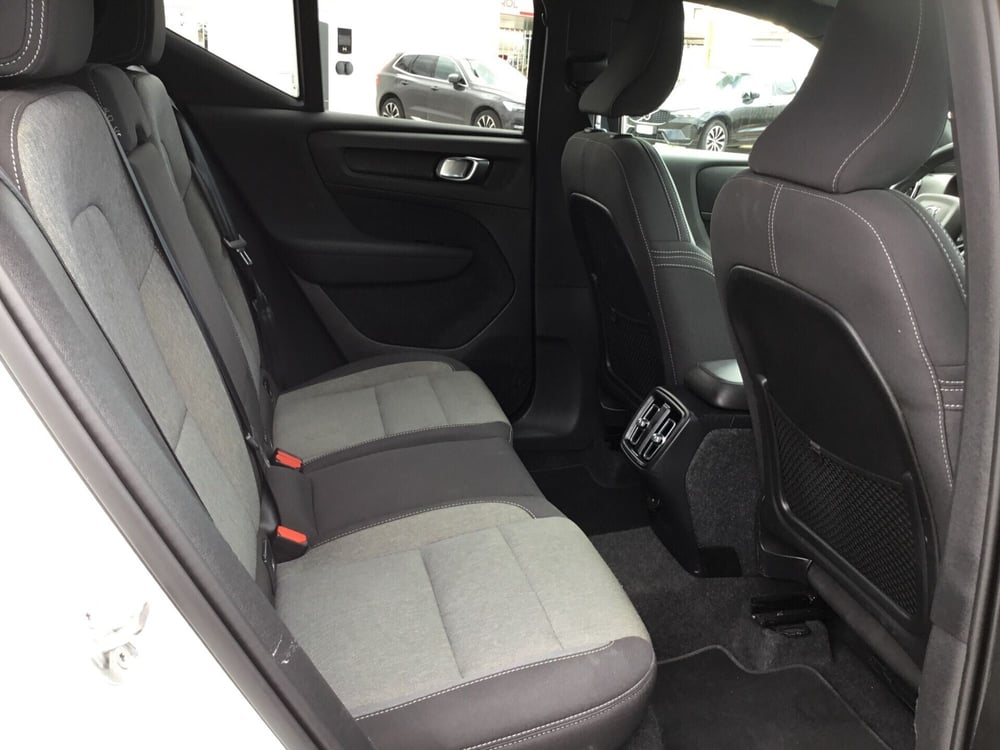 Volvo XC40 usata a Napoli (7)