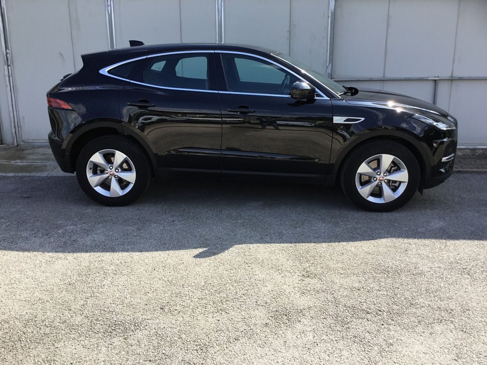 Jaguar E-Pace usata a Napoli (3)