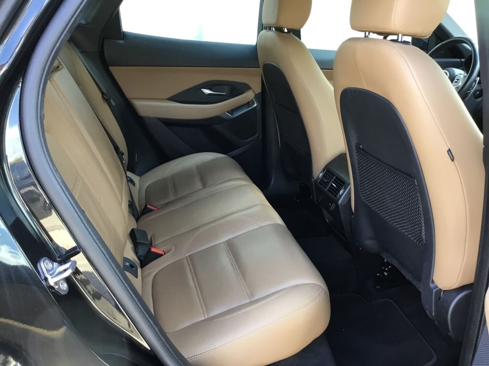 Jaguar E-Pace usata a Napoli (4)