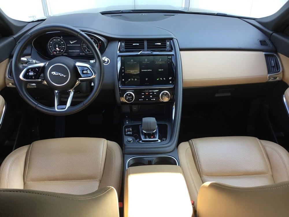Jaguar E-Pace usata a Napoli (6)