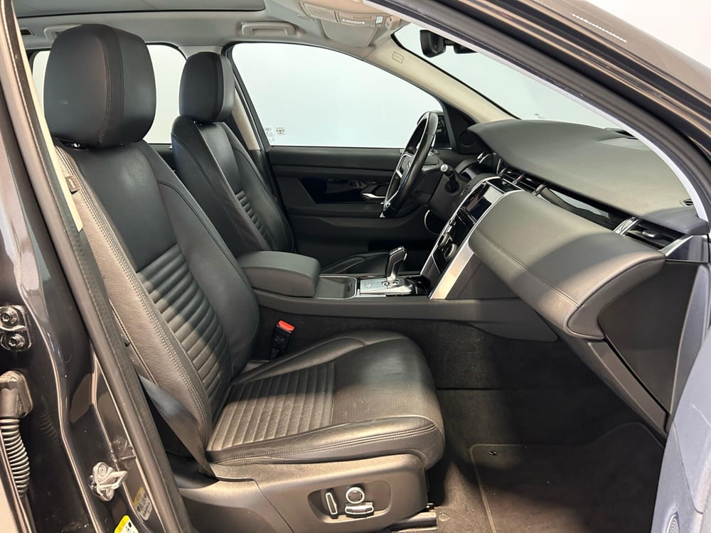 Land Rover Discovery Sport usata a Napoli (3)